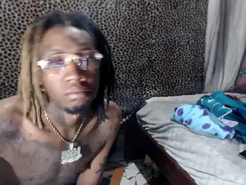 Stripchat Sex Cam of mike_ross11