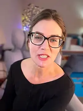 Stripchat Watch Live Sex Cams of MaiseKnox
