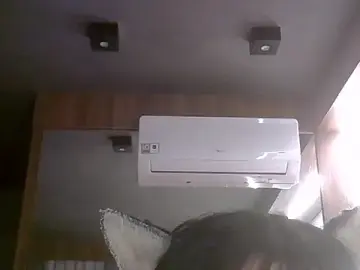 Stripchat Free Live Porn of SkinnyKitten