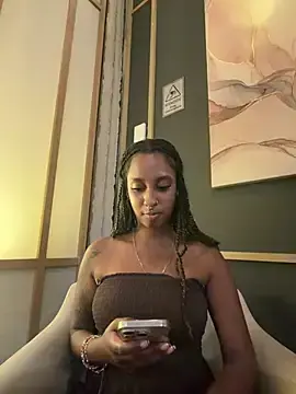 Stripchat Nude Webcam of Your_Paris