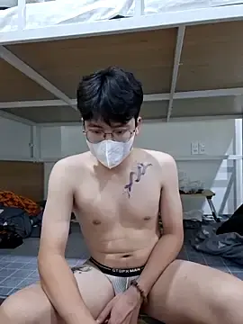 Stripchat Nude Webcam of Gwencloudy