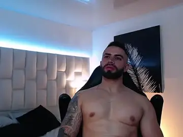 Stripchat Live Sex of tony_goldstein
