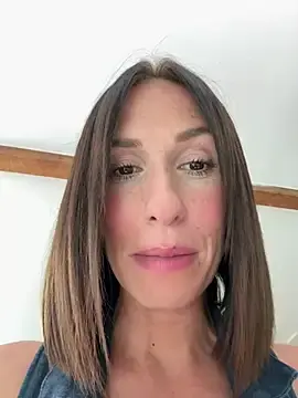 Stripchat Free Live Porn of lola_tentatiion
