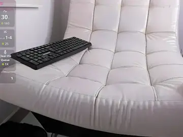 Stripchat Live Sex Cam of Aaron_Tate