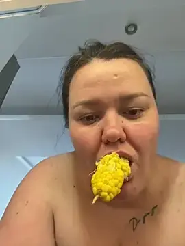 Stripchat Live Sex Cam of SunnyLeila2101