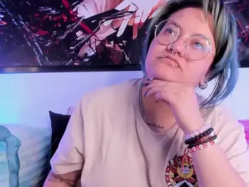 Stripchat Watch Live Sex Cams of lucky-leah