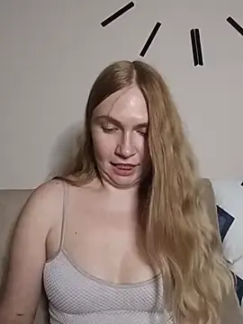 Stripchat Free Live Porn of KisaVixen