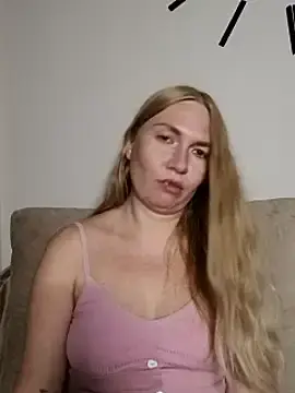 Stripchat Best Webcam of KisaVixen