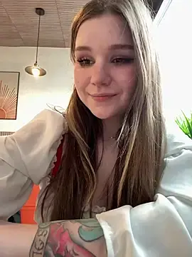 Stripchat Live Sex Cam of PumaShyXD