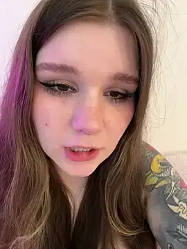 Stripchat Live Sex Cam of PumaShyXD