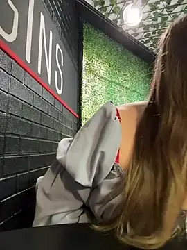 Stripchat Live Sex of PumaShyXD