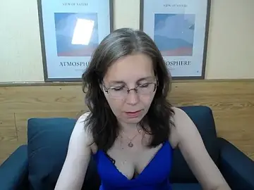 Stripchat Sex Cam of DaisyEdit
