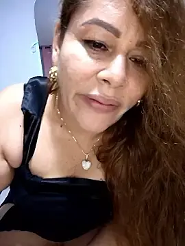 Stripchat Best live sex cam show of SluttyMilf79