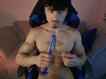 Stripchat Adult Webcams of Thomas_Fit1