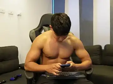 Stripchat Free Live Porn of Bray_Kevin