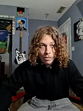 Stripchat Adult Webcam of boolboy27