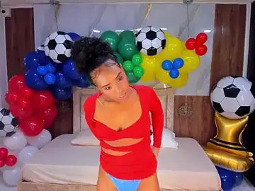 Stripchat Nude Webcam of lia_16