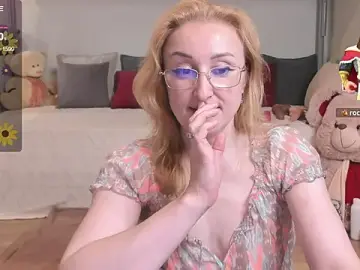 Stripchat Live Porn of MadissonKiss