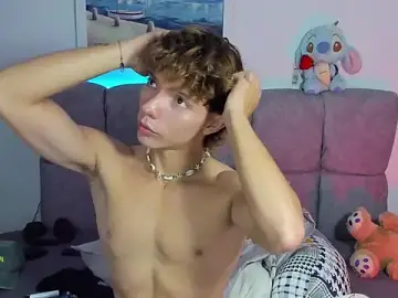 Stripchat Nude Webcam of mateosantiago24