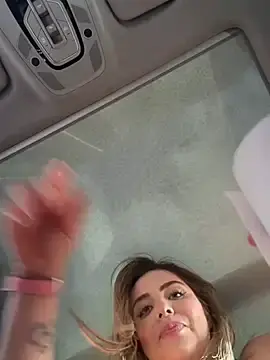 Stripchat Nude Webcam of Alirawrz