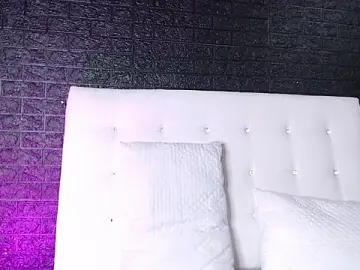 Stripchat Watch Live Sex Cams of Sweet-Monica