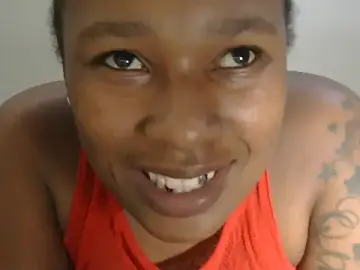 Stripchat Live Sex Cam of LICKABLETASH98