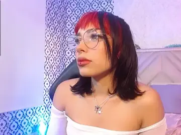 Stripchat Live Sex Cam of Issa_tay1