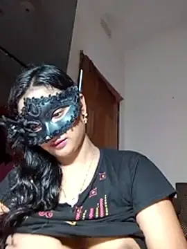 Stripchat Live Sex Cam of Sweetie_250