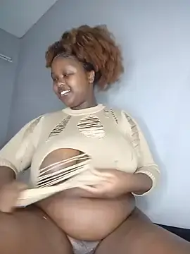 Stripchat Live Sex of SELYS_NANA