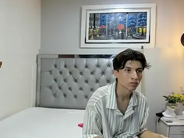 Stripchat Live Porn of Marcoviolet