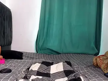 Stripchat Sex Chat of Fluffy_Pillows