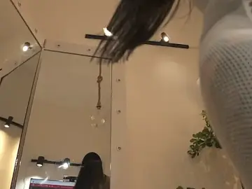 Stripchat Sex Cam of Sofhia_cruz