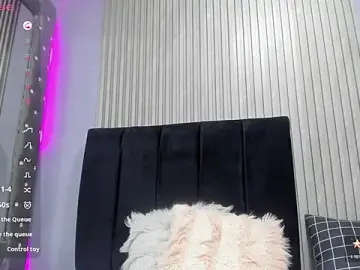 Stripchat Nude Webcam of Camila_Tits