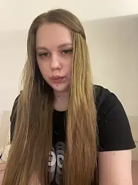 Stripchat Free Porn Cam of Marylallka5