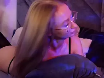 Stripchat Live Sex of VictoriaLights