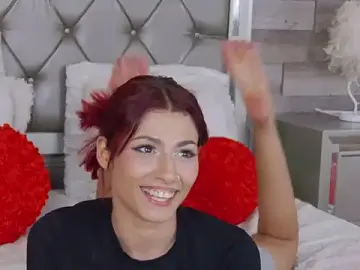 Stripchat Live Porn of LunaHart