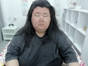 Stripchat Free Porn Cam of Nadine_asian