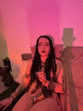 Stripchat Sex Cam of Ellie_Whitfield