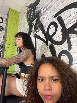 Stripchat Free Live Porn of CurlyOopsieXXX