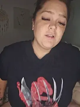 Stripchat Adult Webcam of Saucy-Serenity