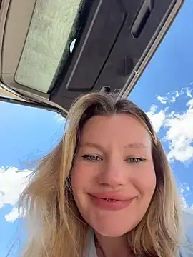 Stripchat Live Porn of justmilaa