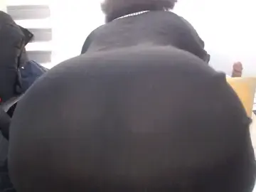 Stripchat Free Porn Cam of Foxybrownxx1