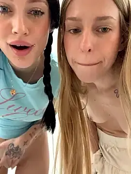 Stripchat Live Sex of kira_mia