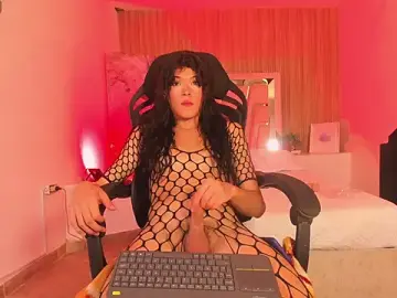Stripchat Adult Video Chat of nahomyrusell