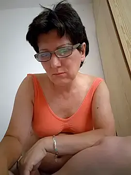 Stripchat Live Sex Cam of Vera_Elle