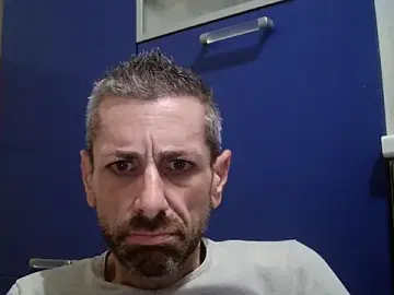 Stripchat Sex Cam of Ragahotitalia