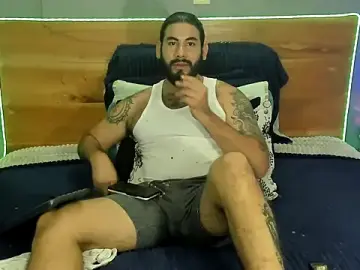 Stripchat Free Porn Cam of Prometeo-grizzly