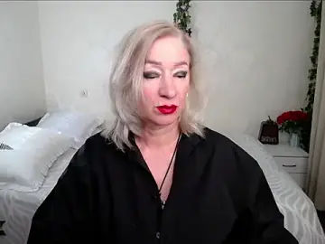 Stripchat Free Porn Cam of hunters_woman