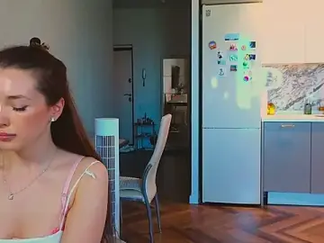 Stripchat Free Porn Cam of yourr_Evaa