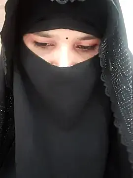 Stripchat Live Sex Cam of Lovely_Ayesha-
